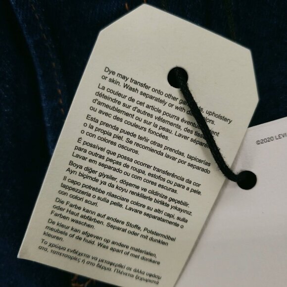 NWT Levi's Premium Wedgie Raw Hem Cropped Jeans Big E Button Fly Size 28 - Picture 9 of 11